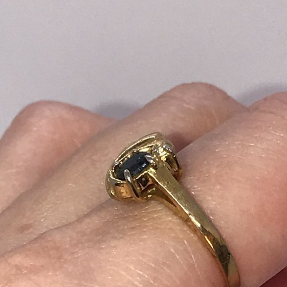 Vintage 14 ktgf Sapphire and Cz Ring, Size 7 - Picture 14 of 14